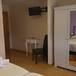 Hostel As Eiras Lires